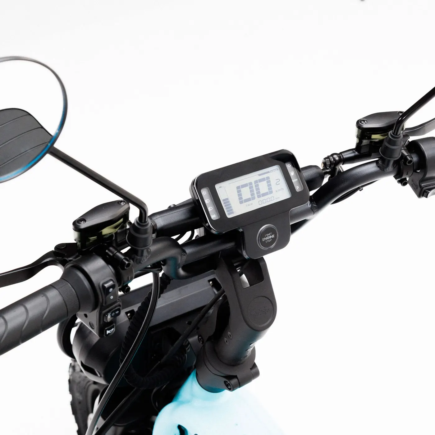 Detailaufnahme des Stollenreifens am Coopop Rugged GS