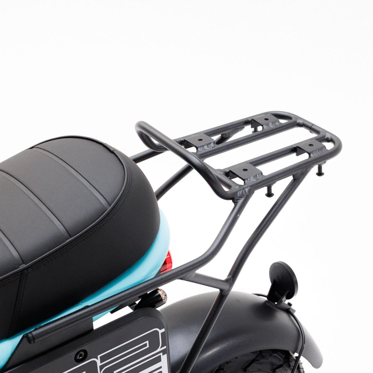 Rückenlehne für den Sozius auf dem Coopop Bobber